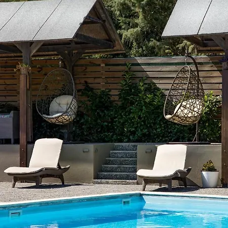 Almirikia Lejlighed Mourteri