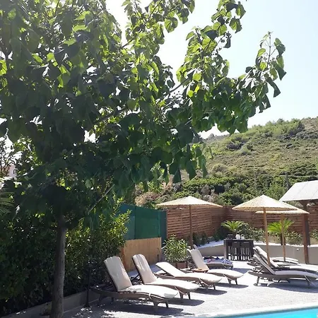Appartement Almirikia