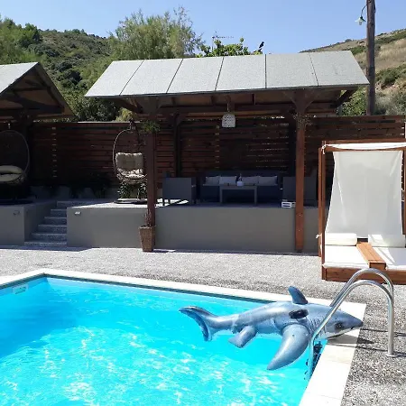 Almirikia Appartement Mourteri