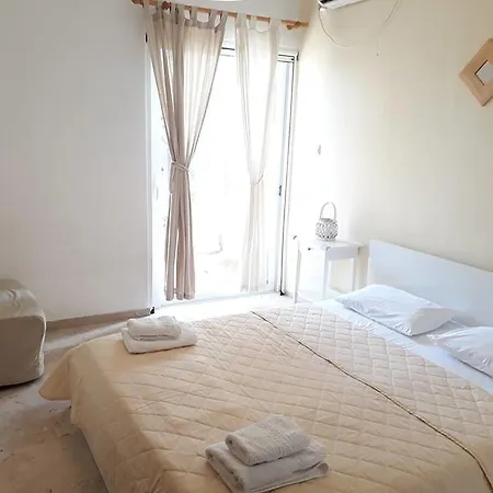 Apartment Almirikia